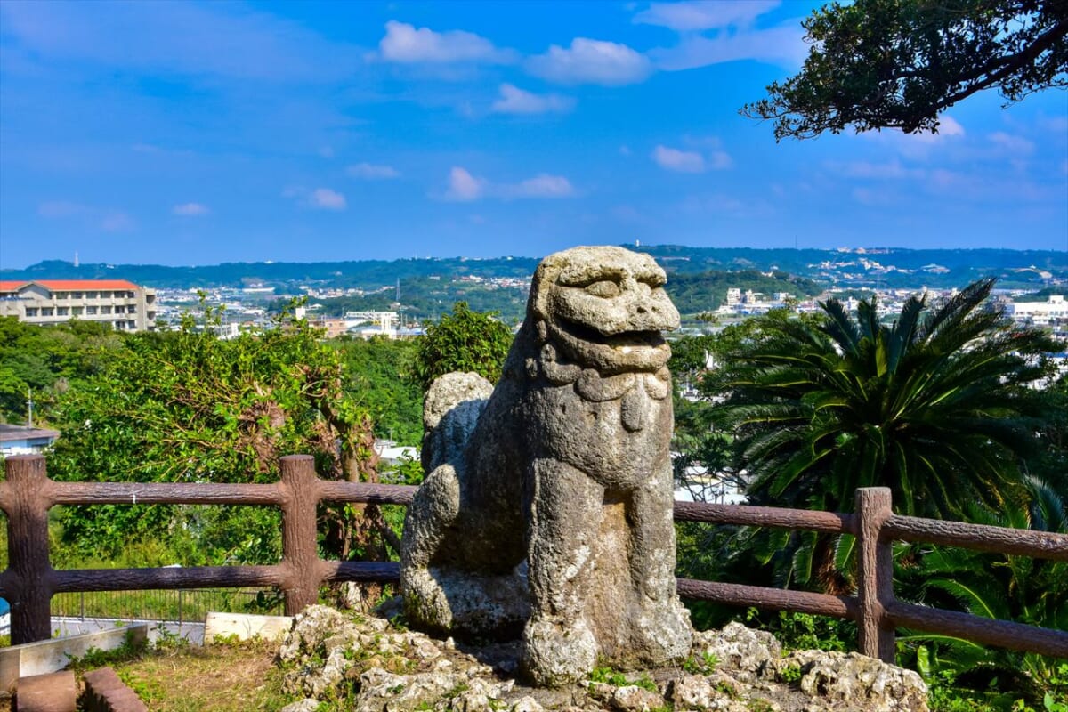 富盛の石彫大獅子