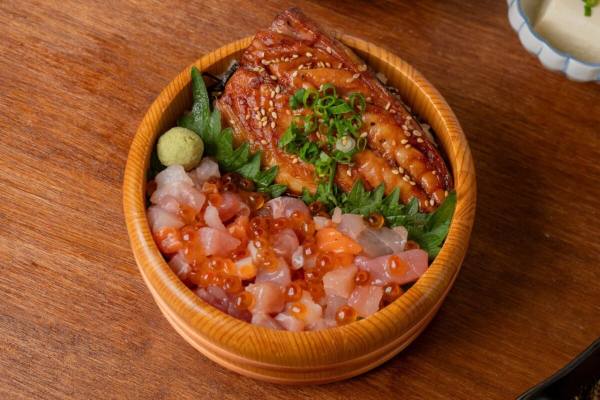 【福井・小浜の伝統食「若狭おばま醤油干し」と海鮮を味わう】鯖濱丼＆穴子濱丼が登場！｜お食事処 濱の四季