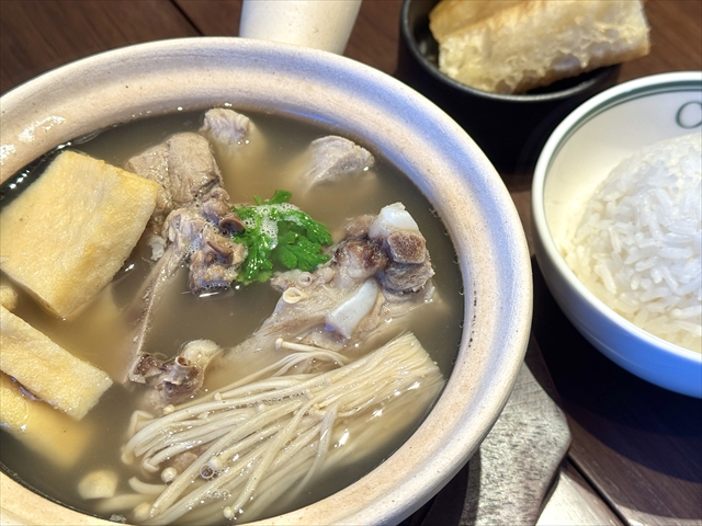 CHATTERBOX CAFÉ 丸の内店　バクテー