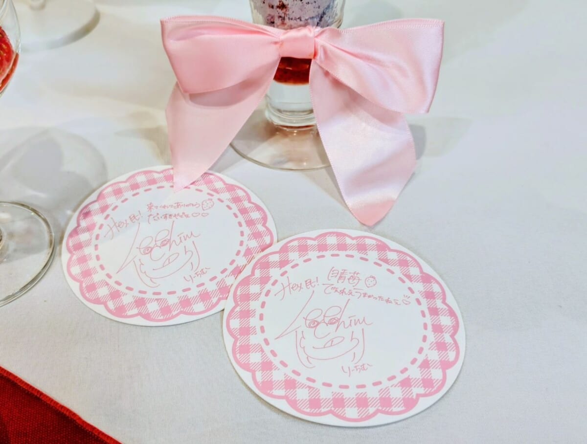 東京都港区・「とっとり・おかやま新橋館（2階ビストロ・カフェ「ももてなし家）」の「晴苺スイーツフェア2026」りーちむ監修 晴苺ちゃん姫かわパフェ3