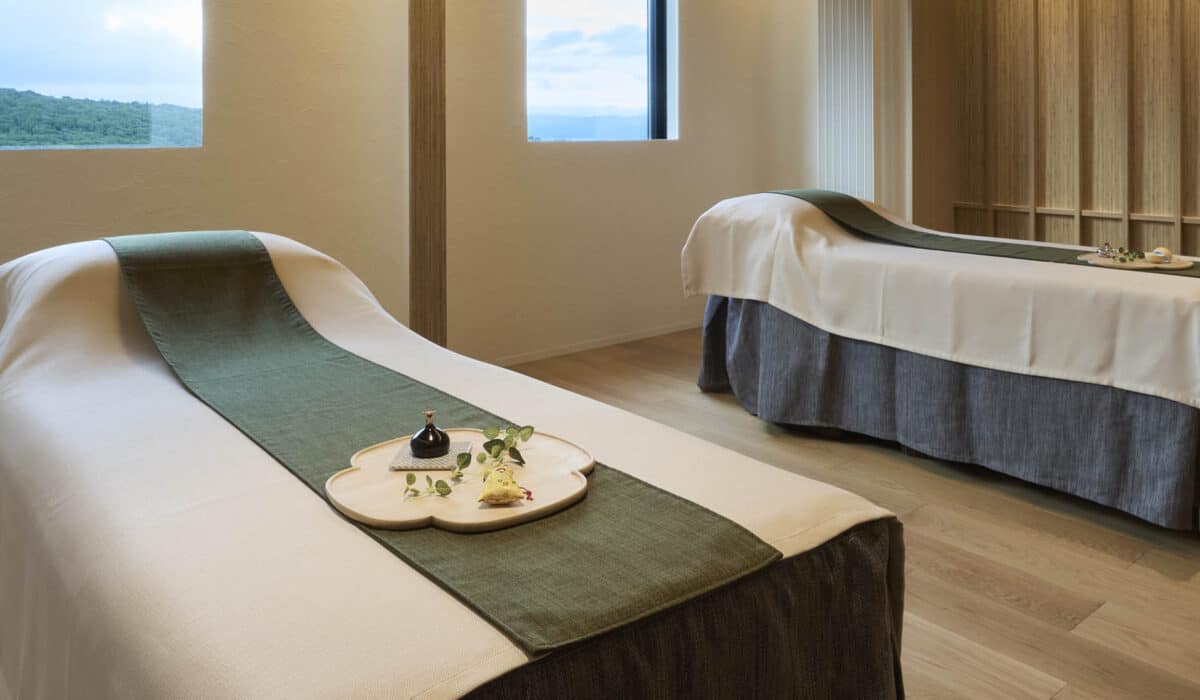 シャレーアイビーワイス　スパ　ダブルルーム　カップル