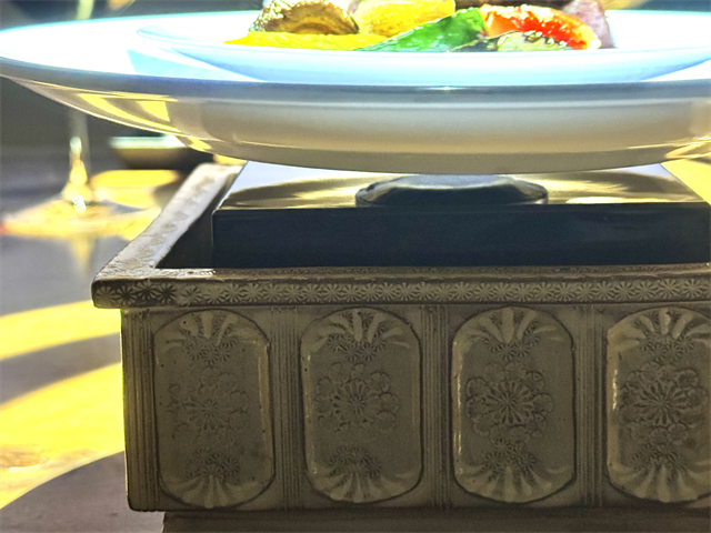 イマーシブダイニングFANTASIA 夢　焼物「天空の庭」