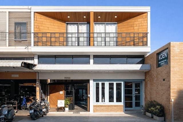 Koenji Guest House & Bar Chiang Maiの外観