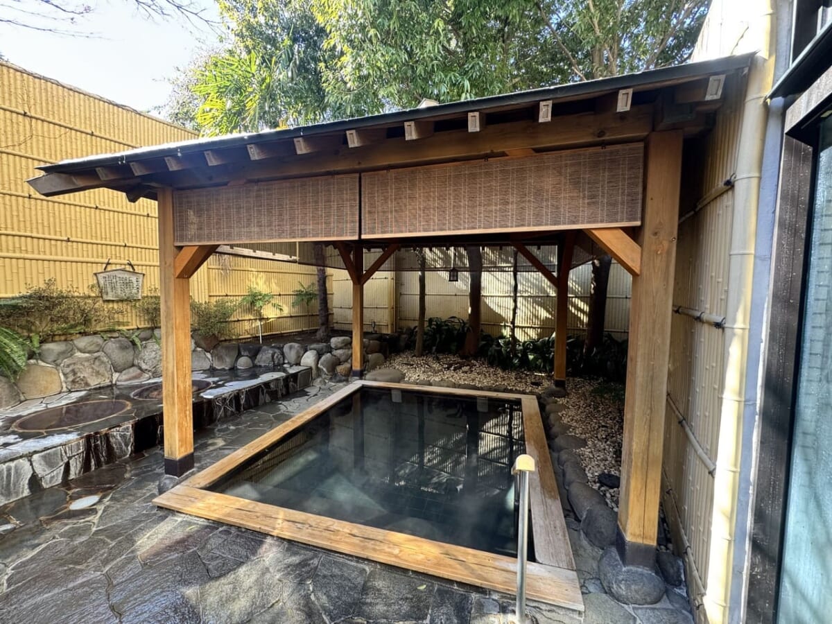 伊東温泉「健身湯」外湯２
