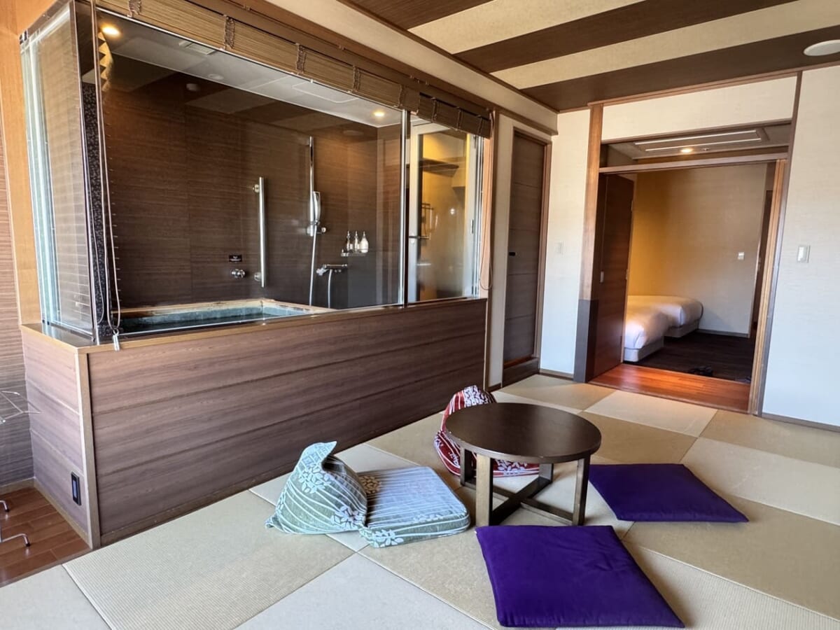 ラフォーレ伊東、「温泉付プレミアルーム」