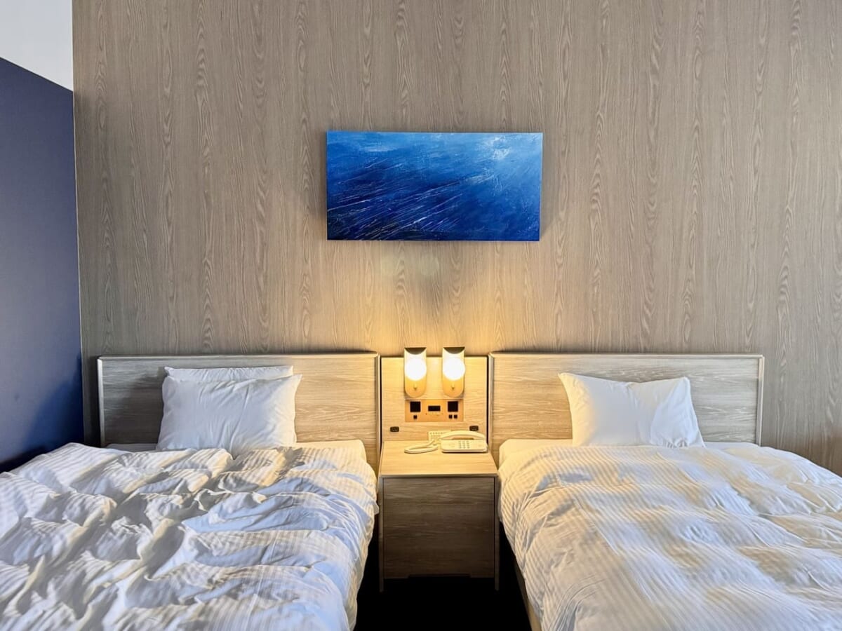 「赤沢温泉ホテル」本館「洋室 スタンダード」部屋ベッド