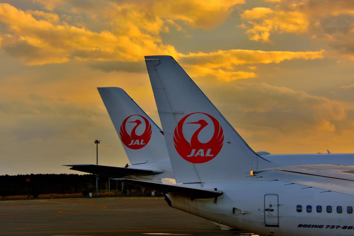 JAL　2機　鶴丸　夕暮れ
