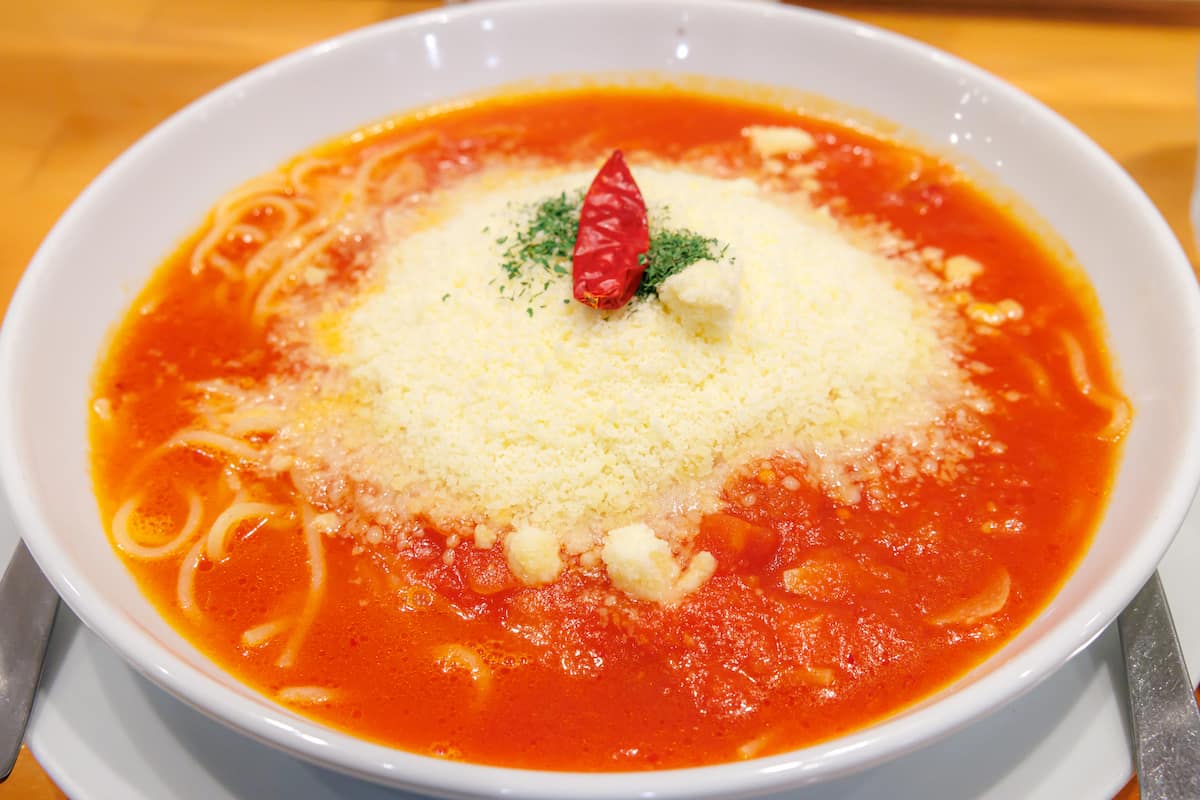 スパゲッティー専科 はらっぱ「赤唐辛子とにんにくのトマトソース」2