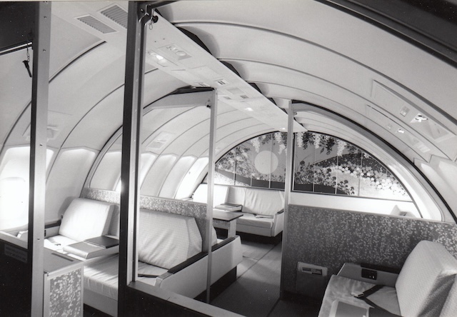 *ボーイングB747 アッパーデッキ スリーパー 客室 1978年6月