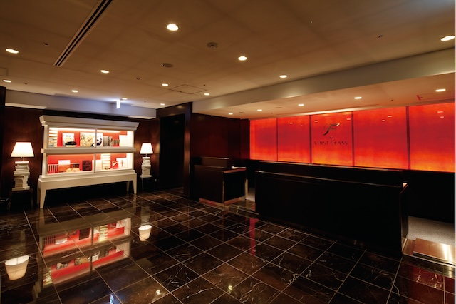 *国内線 羽田 ファーストクラスカウンター