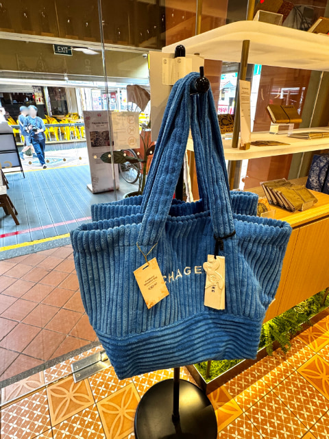 CHAGEE　コーデュロイバッグ