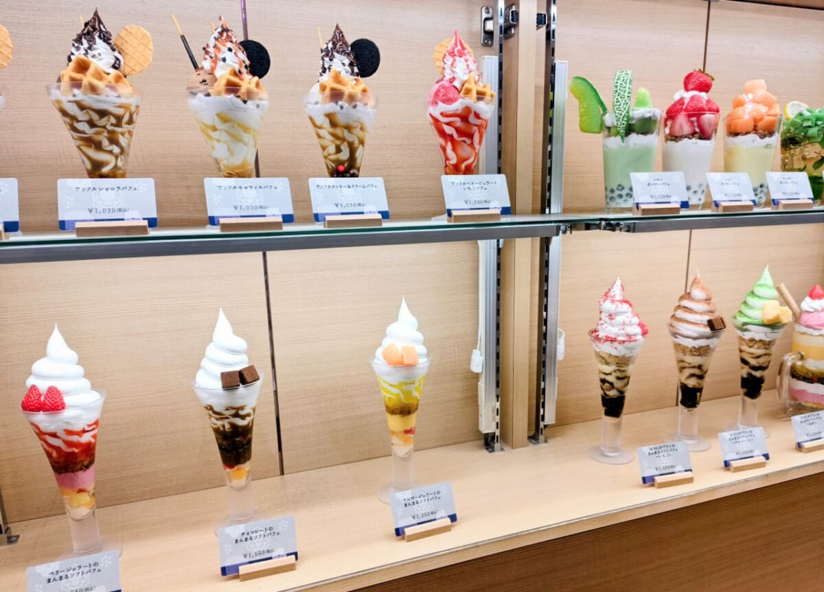 岡山県岡山市・からふね屋CAFEさんすて岡山店(ショーケース)