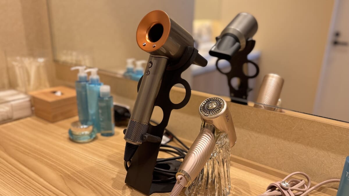 「リーガロイヤルリゾート沖縄 北谷」大浴場、女湯ドライヤー