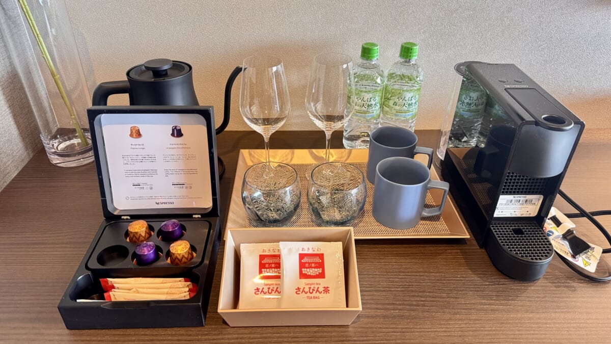 「リーガロイヤルリゾート沖縄 北谷」スイート「グランドコーナースイート備品１