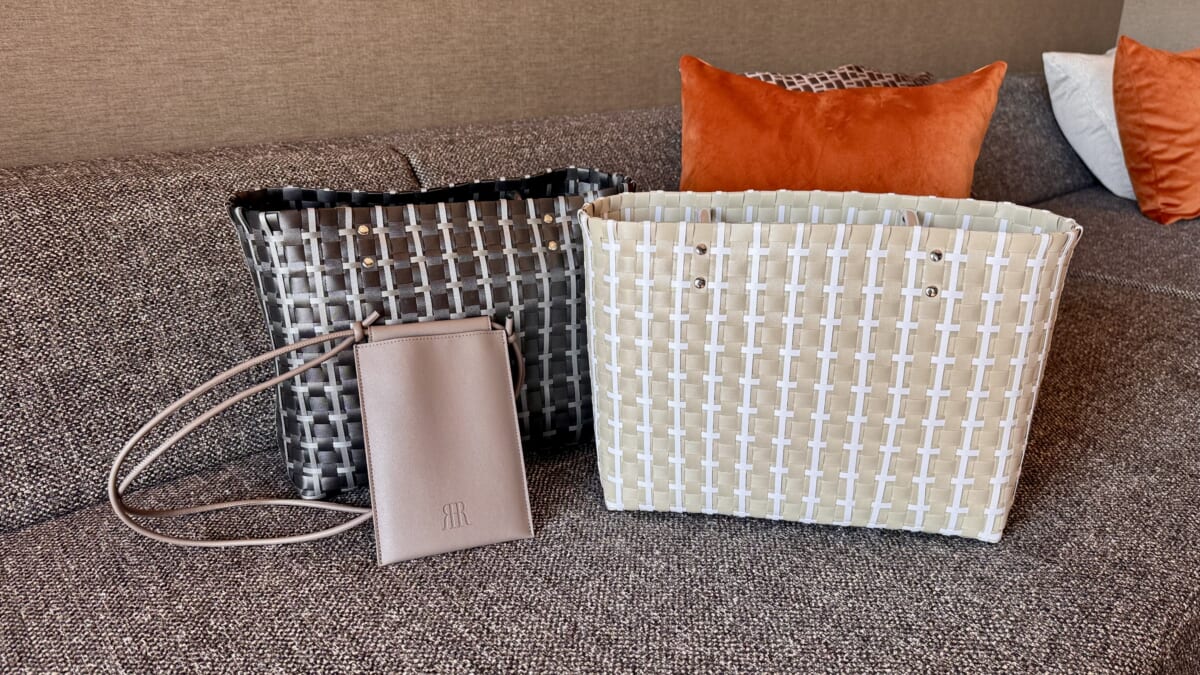 「リーガロイヤルリゾート沖縄 北谷」スイート「グランドコーナースイート」かごバッグ