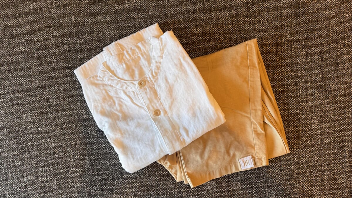 「リーガロイヤルリゾート沖縄 北谷」スイート「グランドコーナースイート」パジャマ