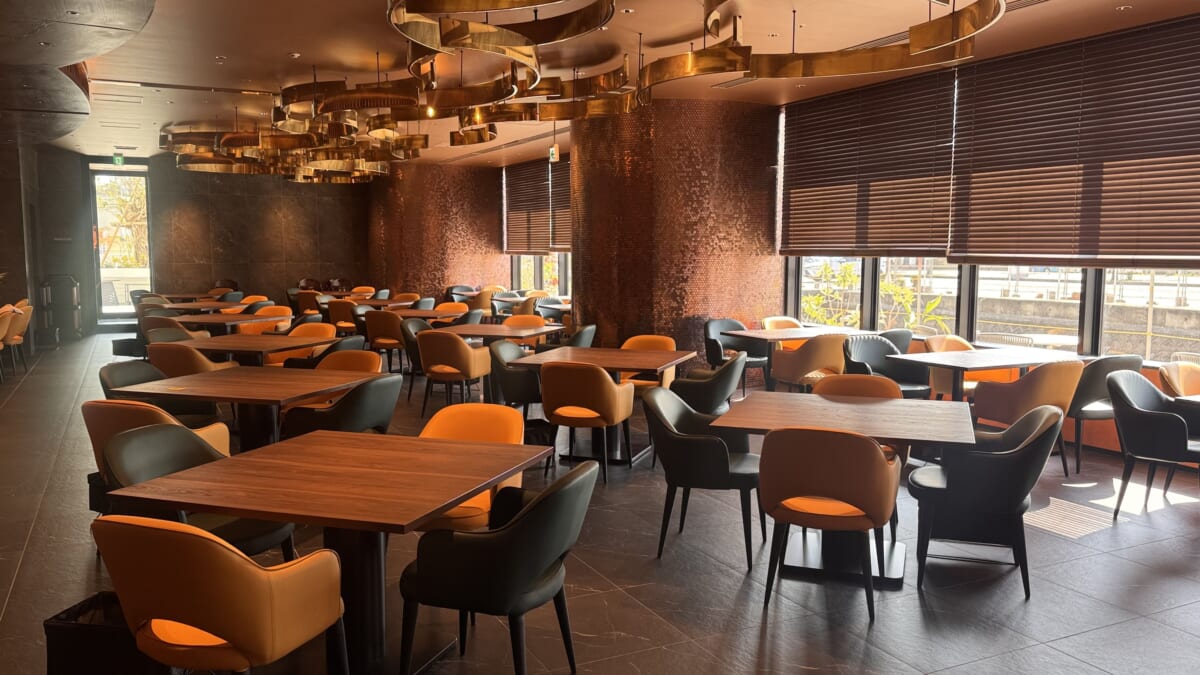 「リーガロイヤルリゾート沖縄 北谷」レストラン２