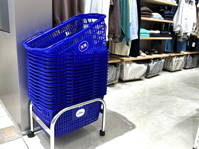 NICE WEATHER SHINJUKU 買い物カゴ