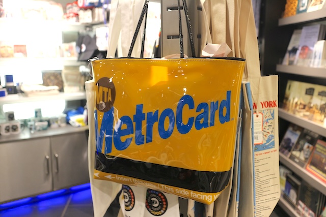 NY メトロカード アート グランド・セントラル 無料　展覧会　ニューヨーク　お土産