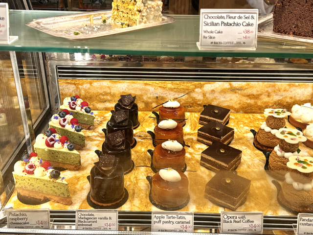 バシャコーヒー　ケーキ1