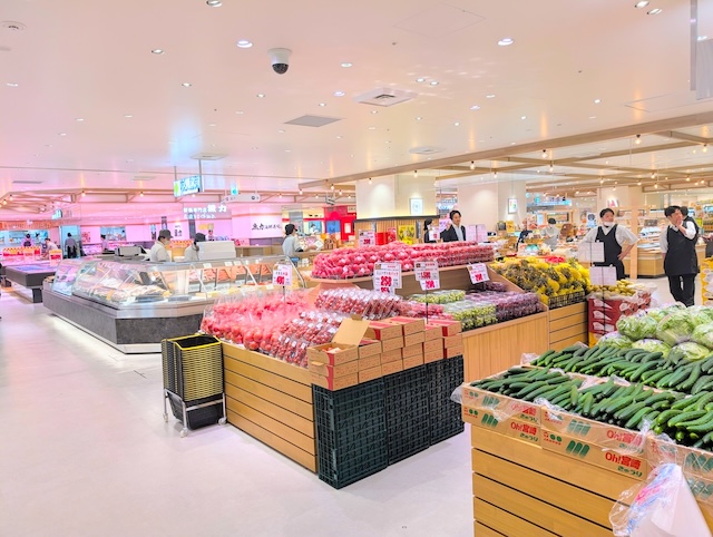 7店舗がワンストップで購入できる「マルシェゾーン」野菜