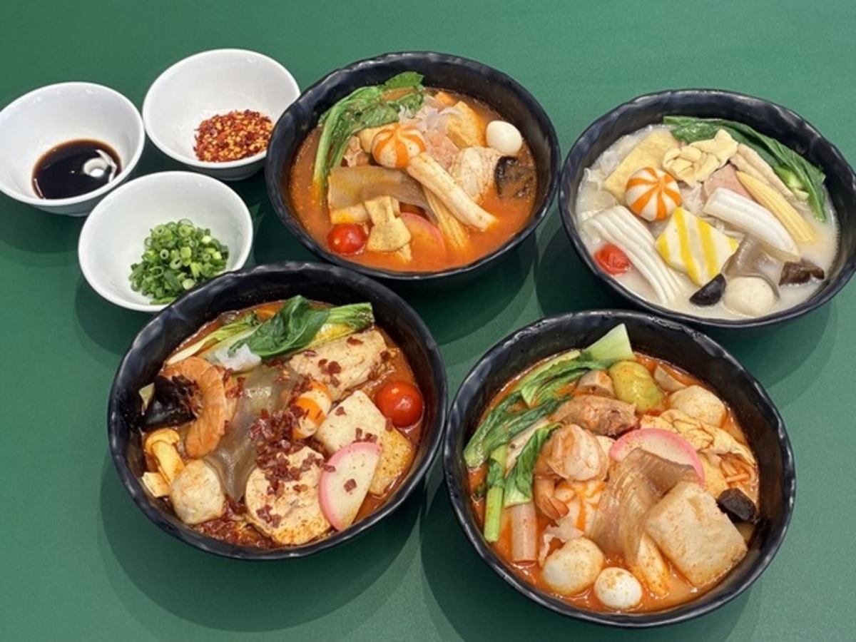 重慶酸辣湯（じゅうけいさんらーたん）/鶏番茄湯（とりとまとすーぷ）/香港麻辣湯（ほんこんまーらーたん）/直焚鶏白湯（じかだきとりぱいたん）