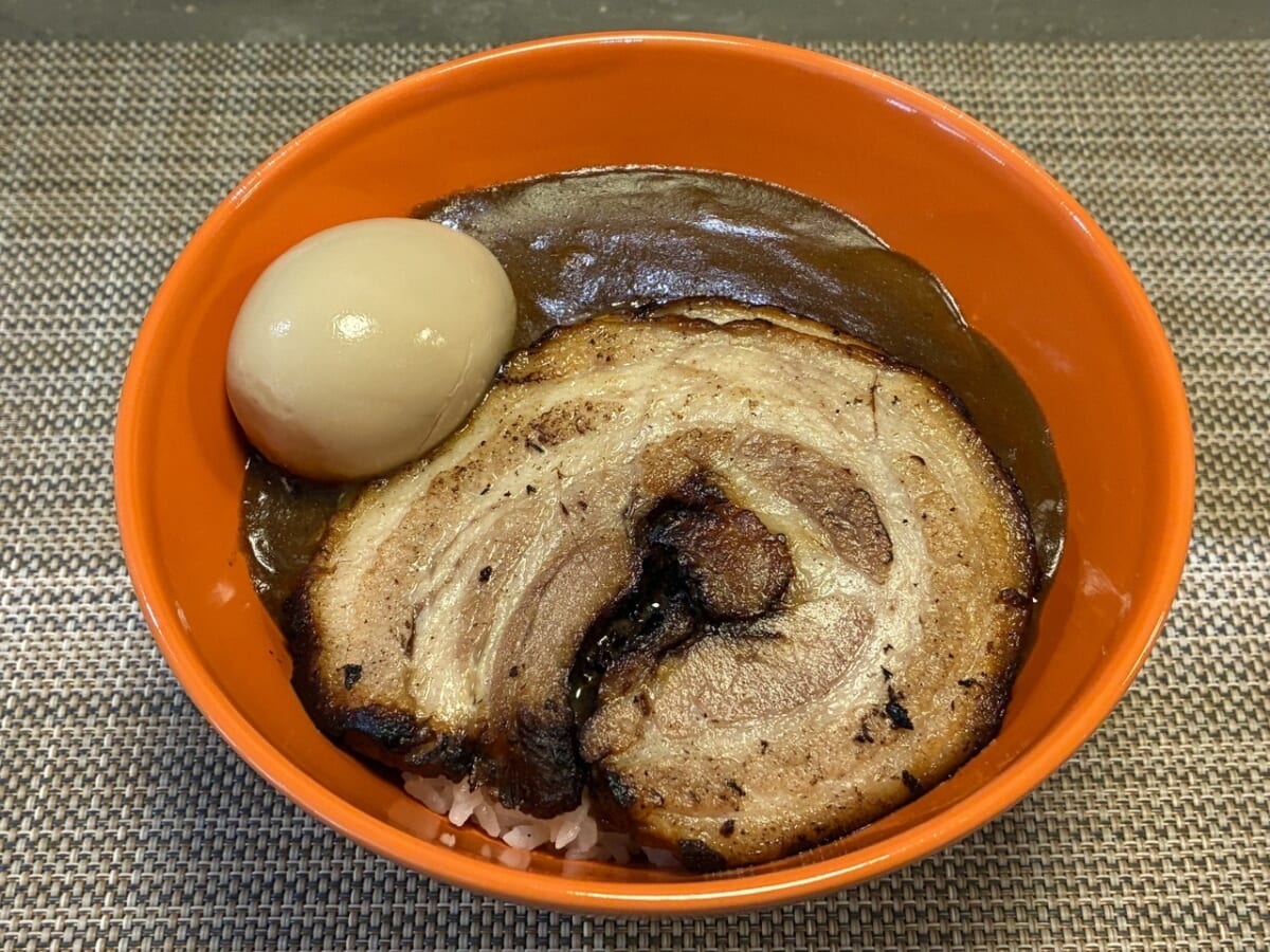 ラーカレ　らぁ麺　桃の屋