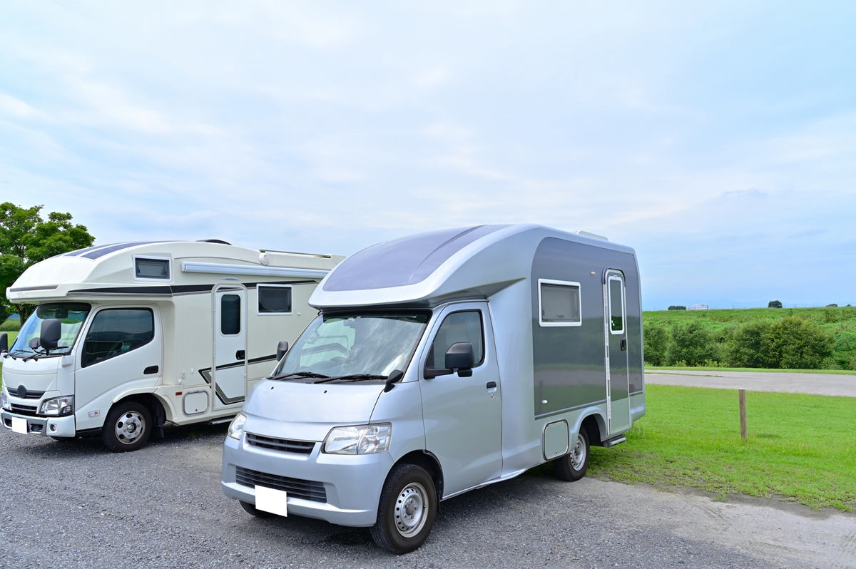 【キャンピングカーなど車中泊旅行に】北海道新冠町に「RVパークにいかっぷ」オープン