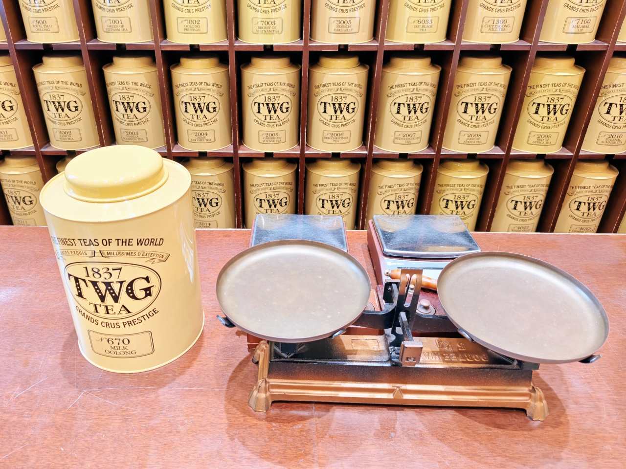 東京都中央区・「TWG Tea 銀座」茶葉の量り売り