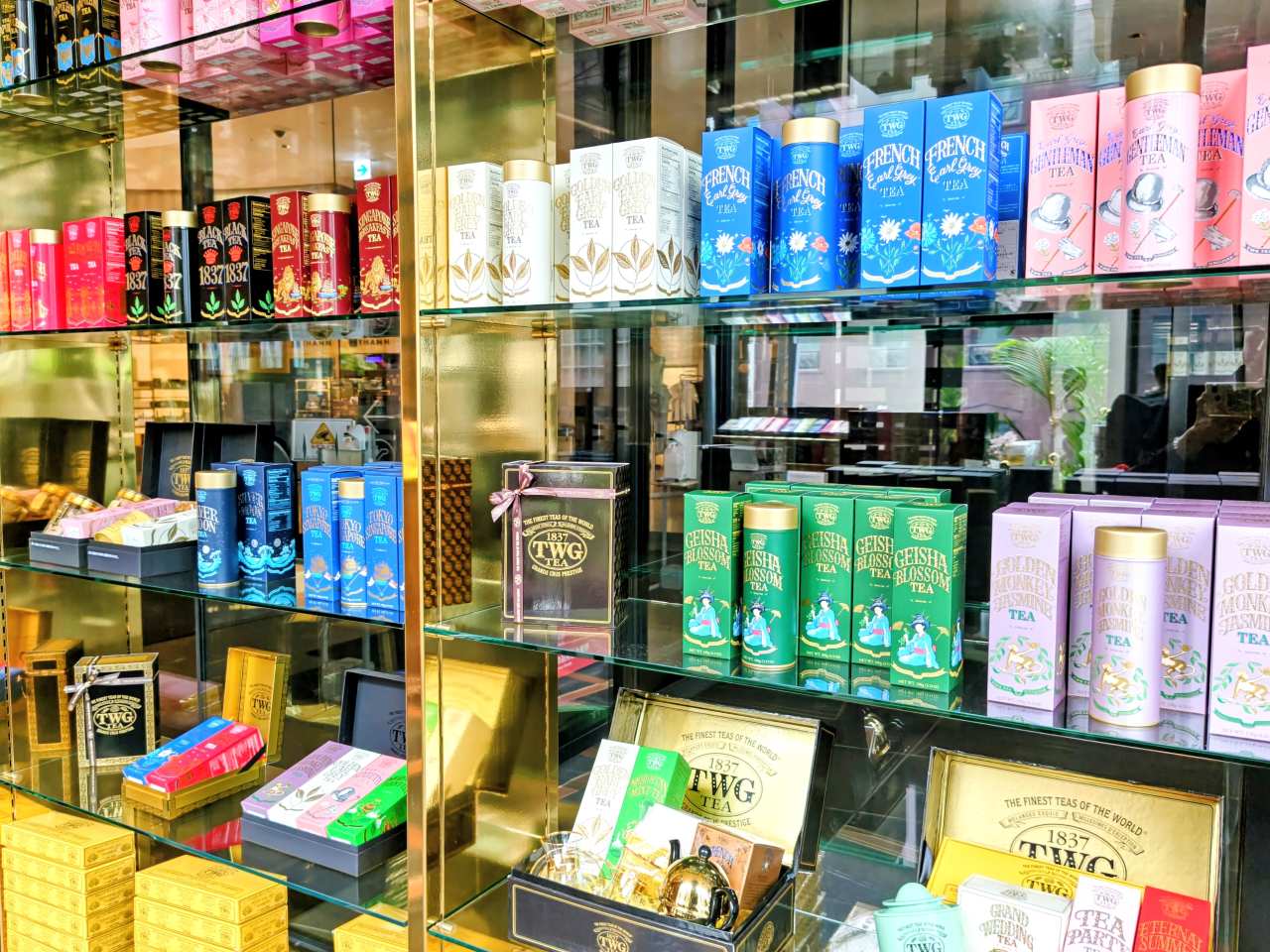 東京都中央区・「TWG Tea 銀座」店内2
