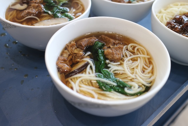 北京首都国際空港 エアチャイナ スターアライアンスラウンジ 完全ガイド 麺
