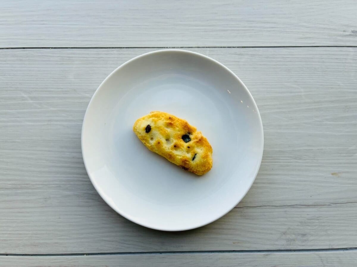 お皿の上のしとぎ豆がき