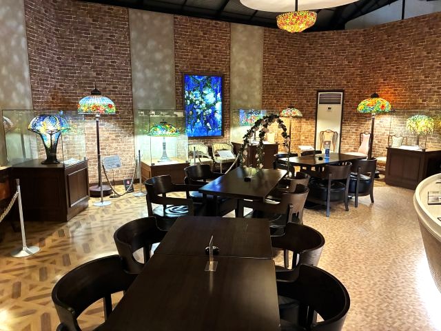 ティファニーミュージアム別館&café