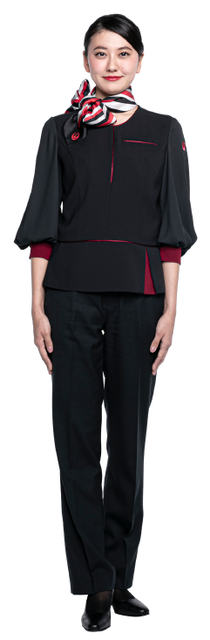 JAL11代目制服パンツスタイル