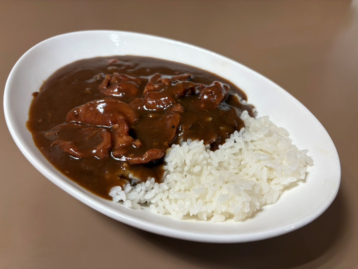 ジンギスカンをカレーで味わう！？新ご当地グルメ「ジャングルラムカレー」登場