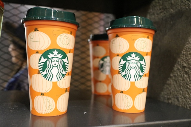 世界のスタバ　カザフスタン　アルマトイ　限定グッズ　秋限定