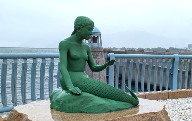 小浜市「マーメイドテラス」の人魚