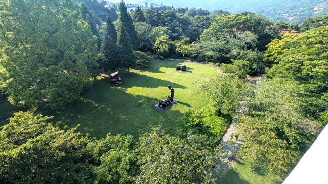 彫刻の森美術館「幸せをよぶシンフォニー彫刻」
