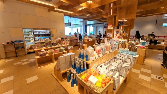 cu―mo箱根のお土産コーナー