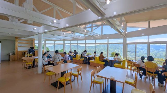 「宝登山ロープウェイ」の「SUSABINOキッチン」内