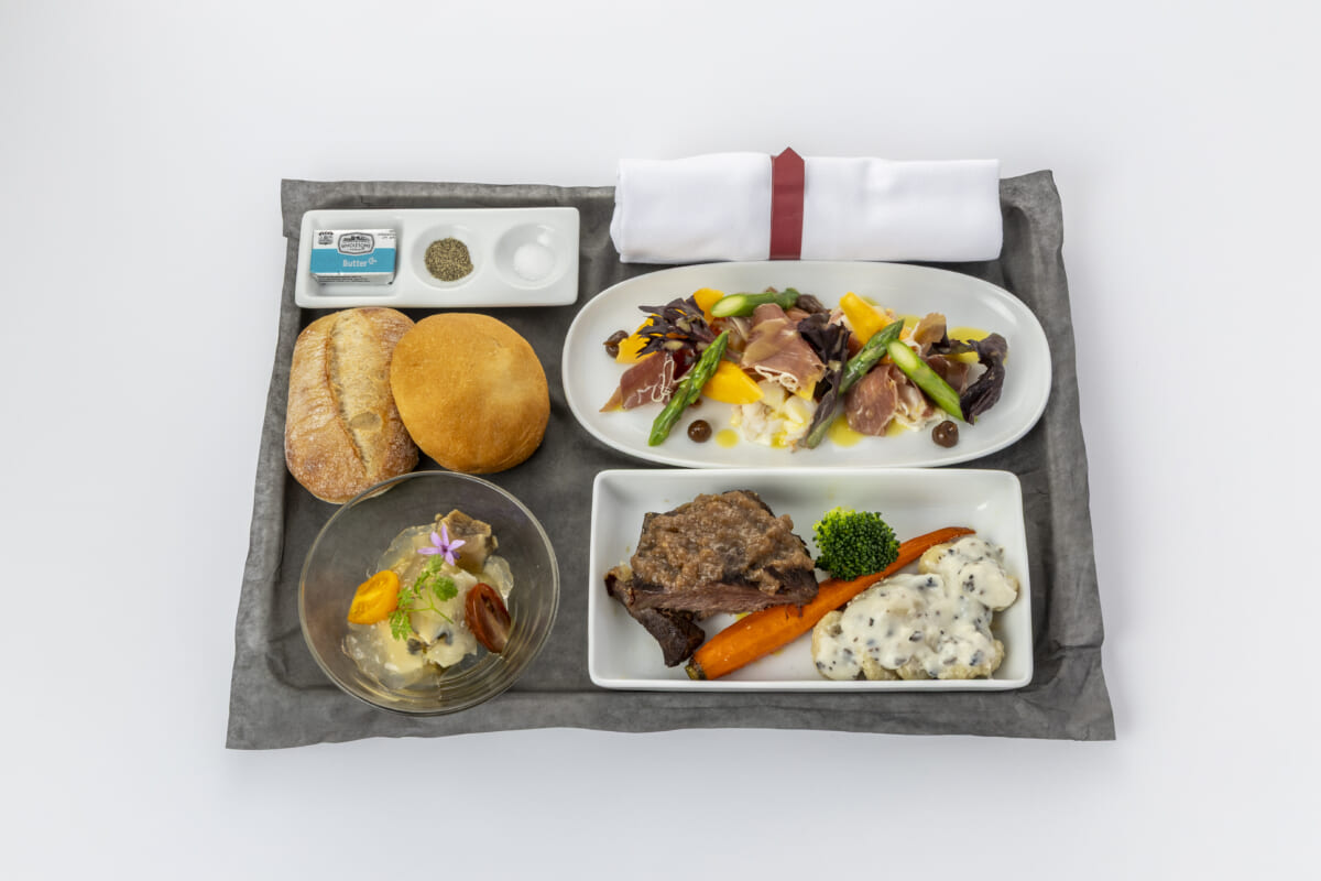 小川苗シェフ監修夏メニュー　機内食　JAL
