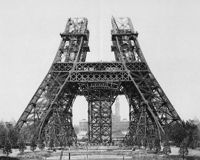 フランス　エッフェル塔　塔の建設（1888年）