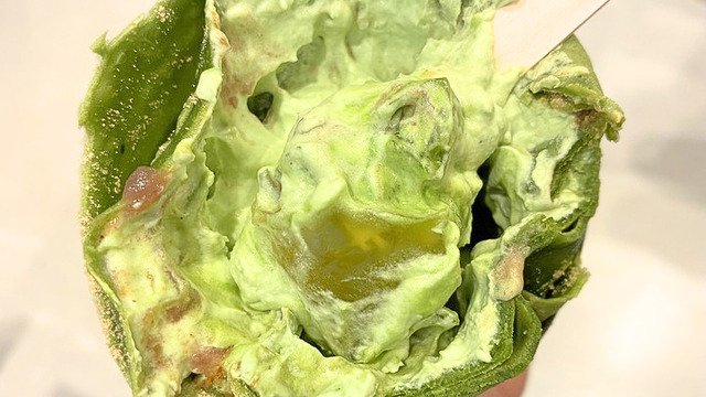お濃茶クレープ あずき富士 中身