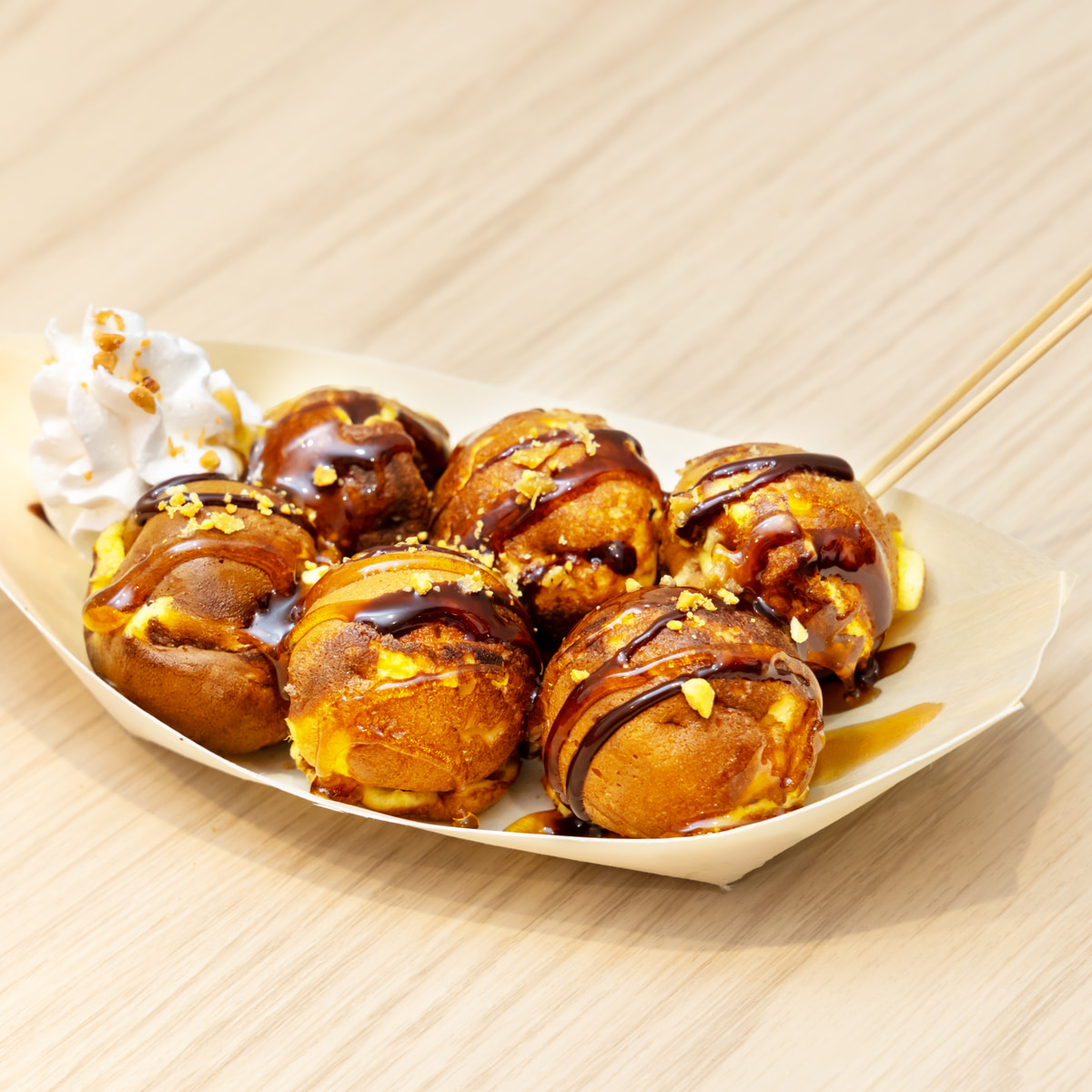 【入場無料】限定グミソーダや味は秘密のたこ焼きも！「あめとグミしかない！？夏祭り」7月25日に渋谷で開催
