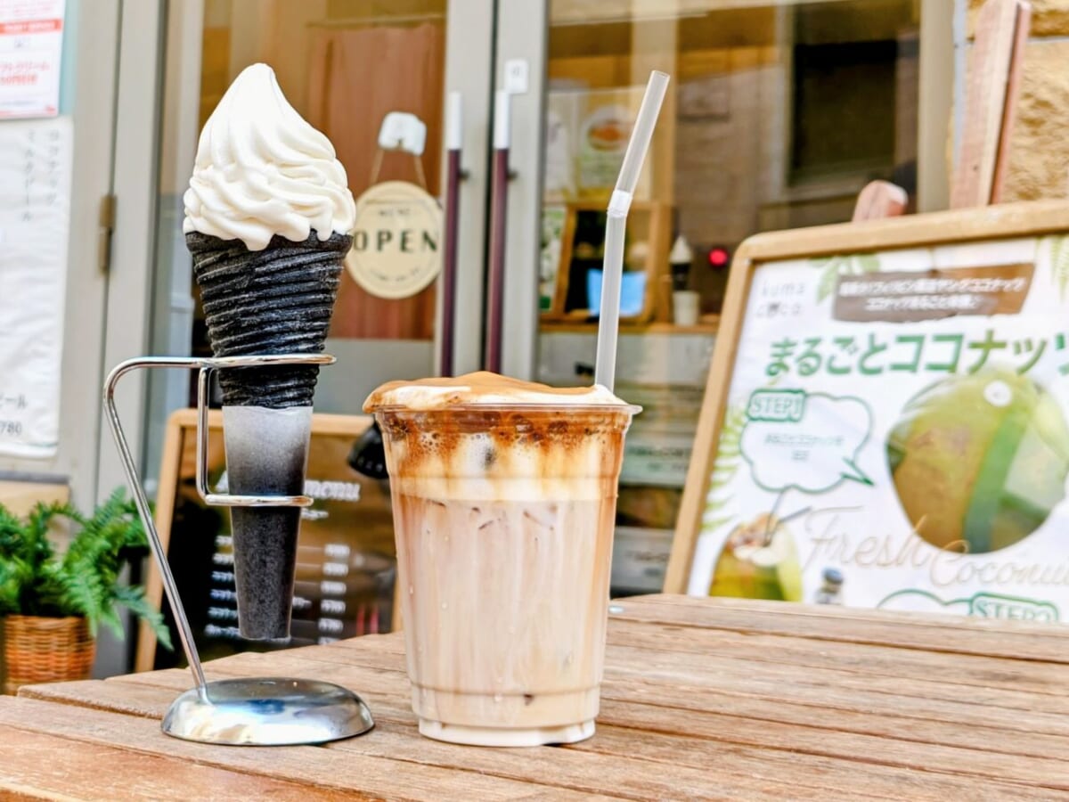 神奈川県川崎市・ココナッツ専門店「クマココ」生ココナッツラテ・ココナッツソフト2