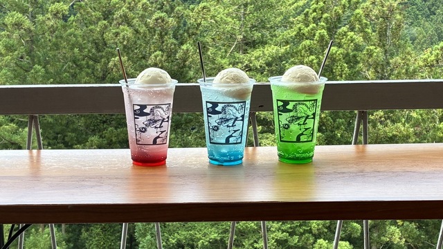 龍サイダー（ストロベリー・付知峡ブルー・メロン）