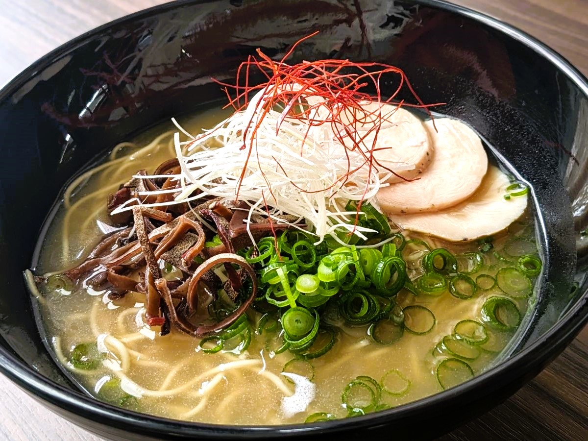 暑い夏に食べたい！夏限定メニュー「鶏白湯スープの冷やしラーメン～川根柚子の香り～」が登場｜広島