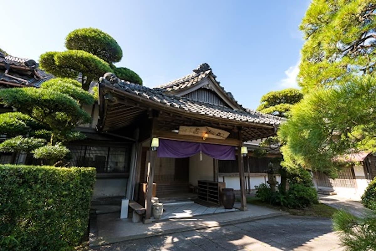 大分県　日出町　城下かれいを味わうなら「的山荘」は外せない　てきざんそう
