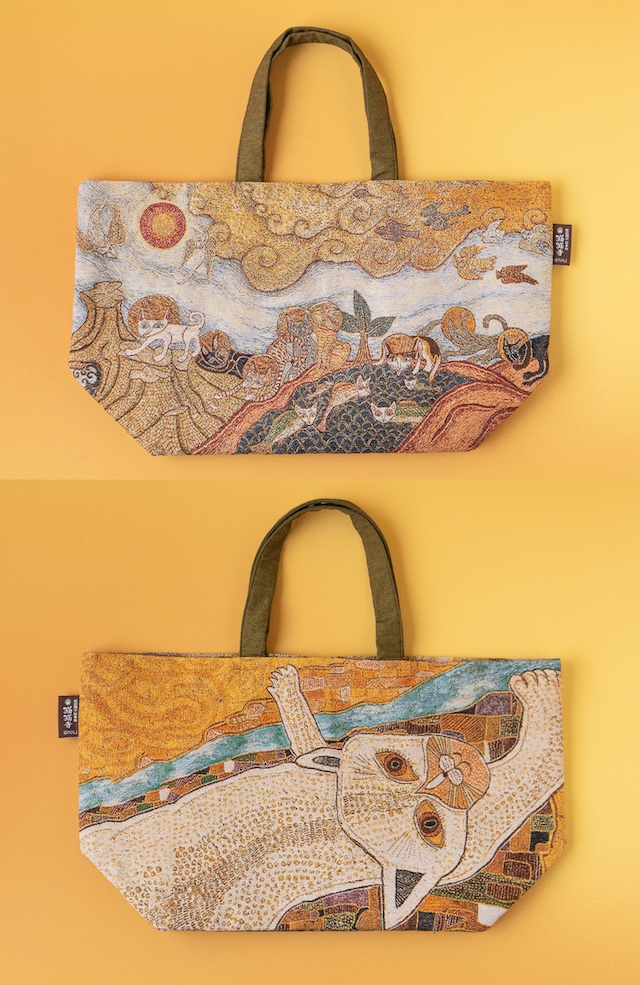 ゴブラン横トート　2,750円（税込）聖猫たちの行進