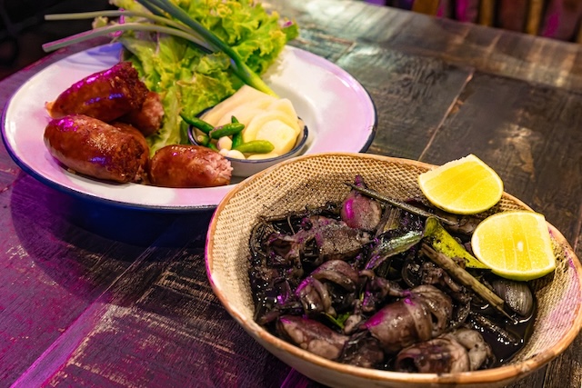 イーガ・ラボで食べたクラビ料理「Squid in Lime Ink Soup (Krabi-Style)」